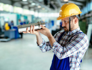 Portrait of an metal engineer working at factory 2021 08 27 09 37 28 utc - Végellenőr